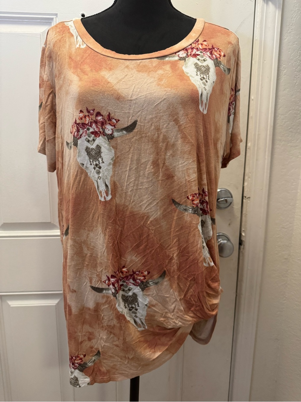 JODIFL Peach Floral Skull Short-Sleeve Tunic 0568